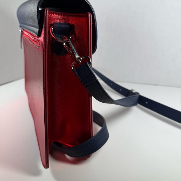 Danielle Nicole  Captain America Bag Crossbody - Picture 8 of 12